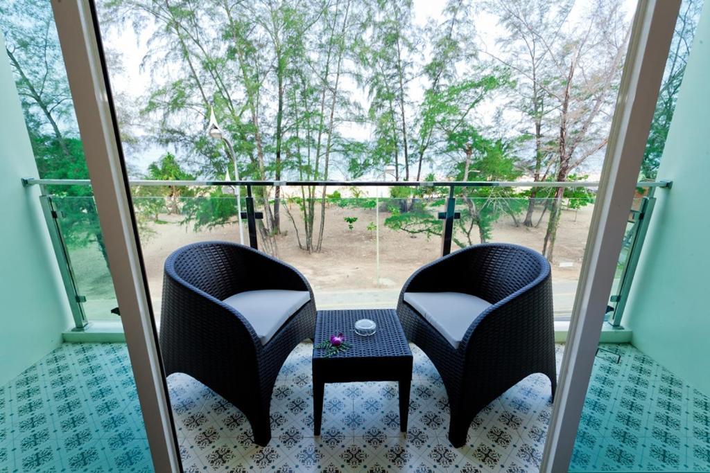 Anda Beachside Hotel Karon Exterior foto