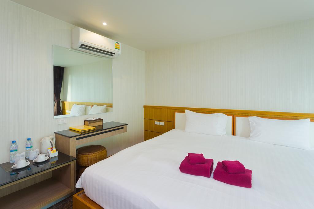 Anda Beachside Hotel Karon Exterior foto